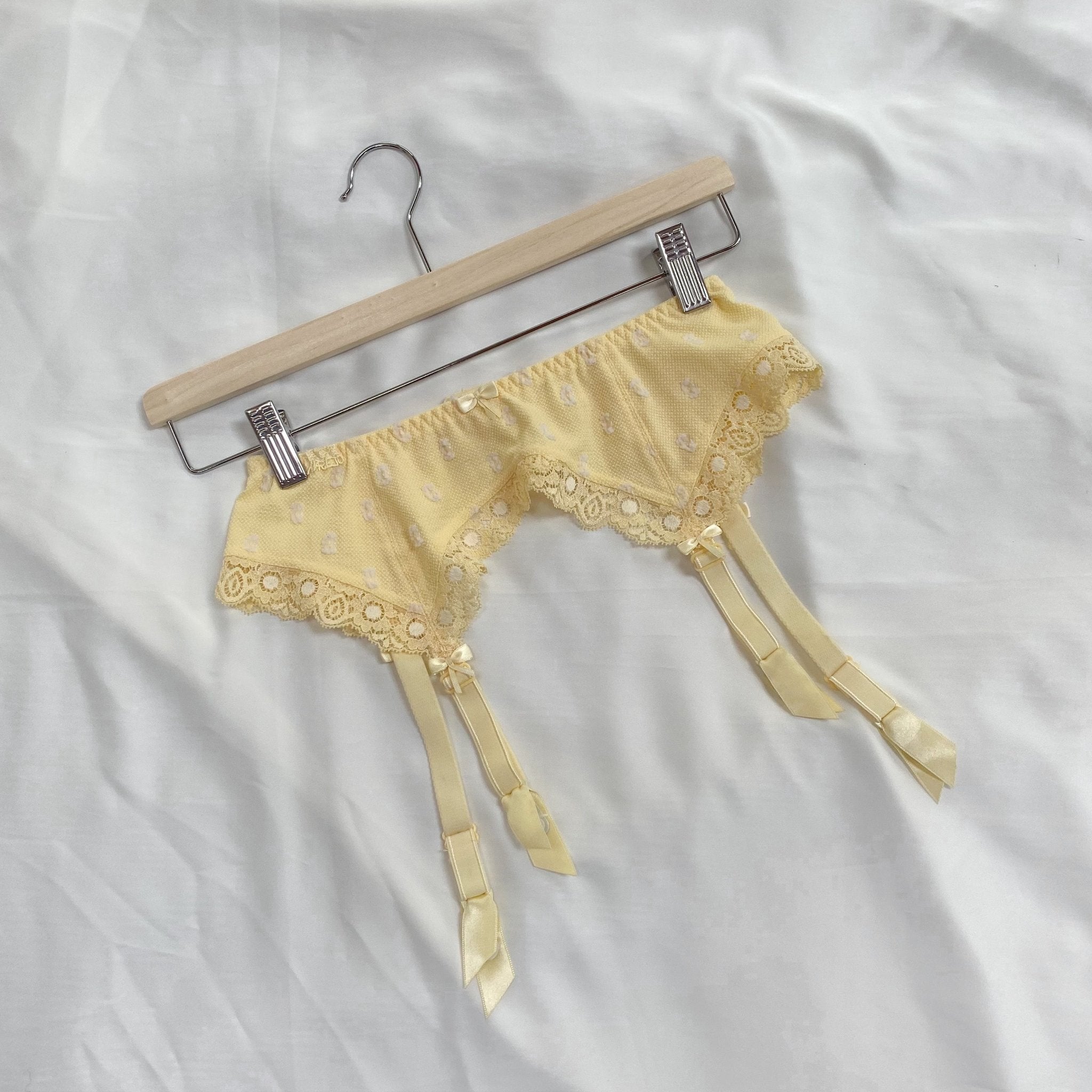 90s Buttercup Garter Belt | ani vintage Ani Vintage 90s Buttercup Garter Belt | ani vintage Ani Vintage