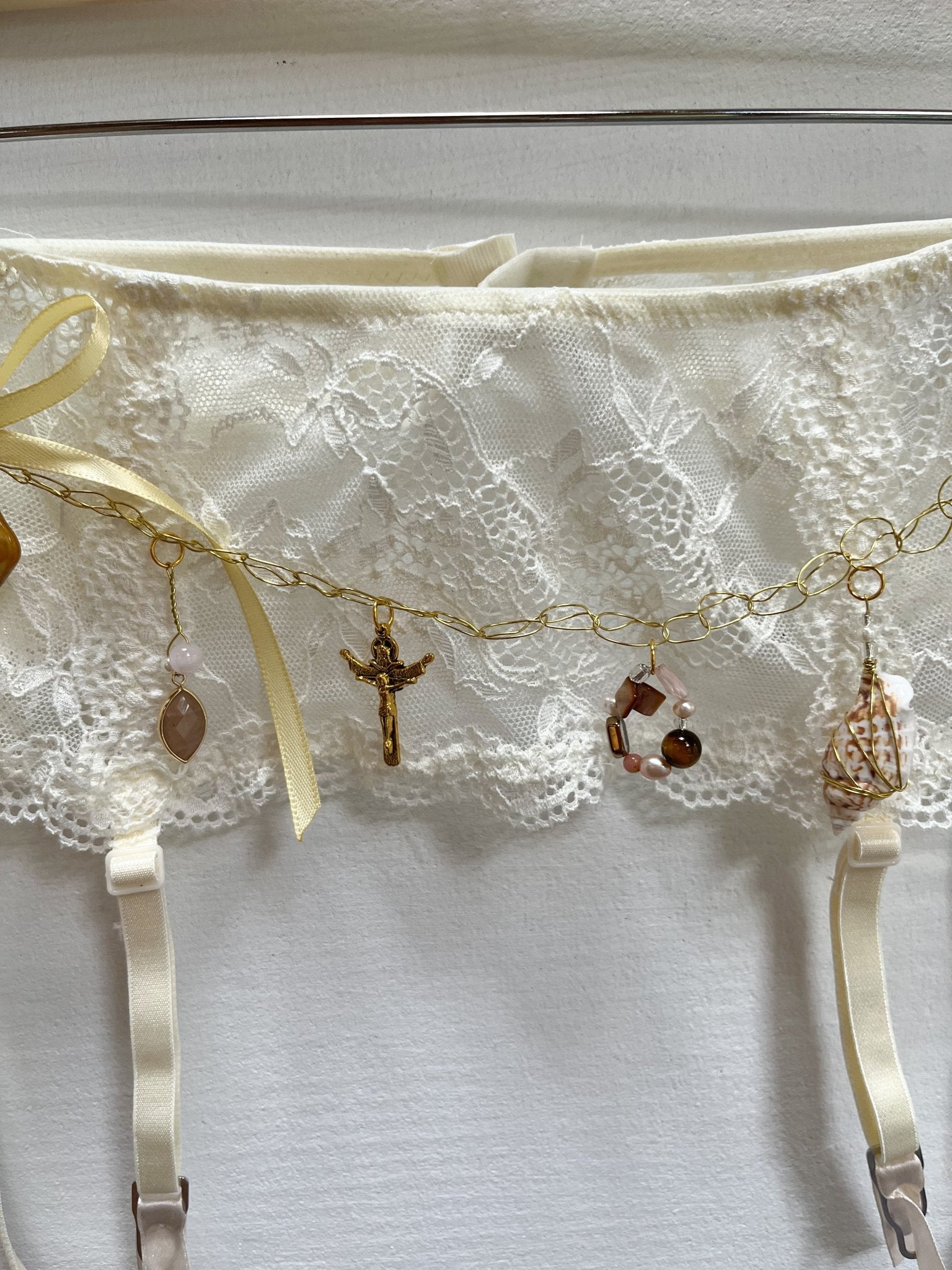 Italian Lormar Garter Belt | ani vintage Ani Vintage Italian Lormar Garter Belt | ani vintage Ani Vintage