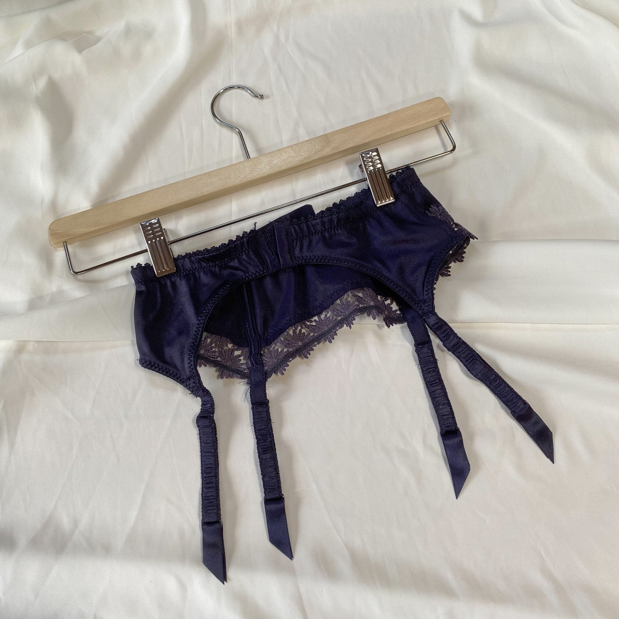 Midnight Satin Garter Belt | ani vintage Ani Vintage Midnight Satin Garter Belt | ani vintage Ani Vintage