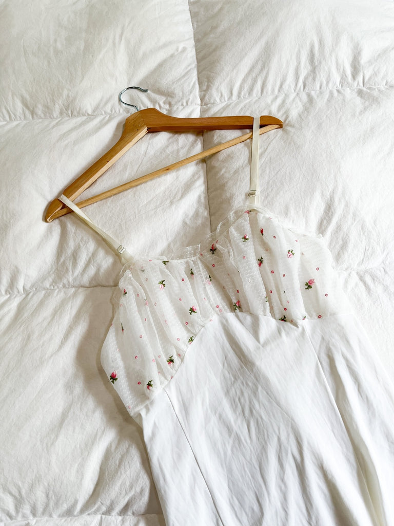 Strawberry White Dress - Ani Vintage - Dublin Ireland